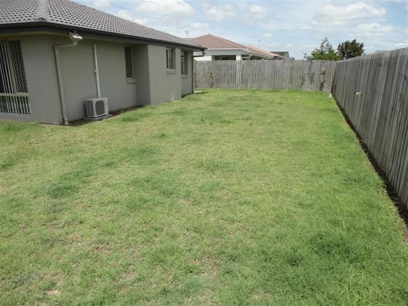 49 Lady Penrhyn Drive, Eli Waters QLD 4655