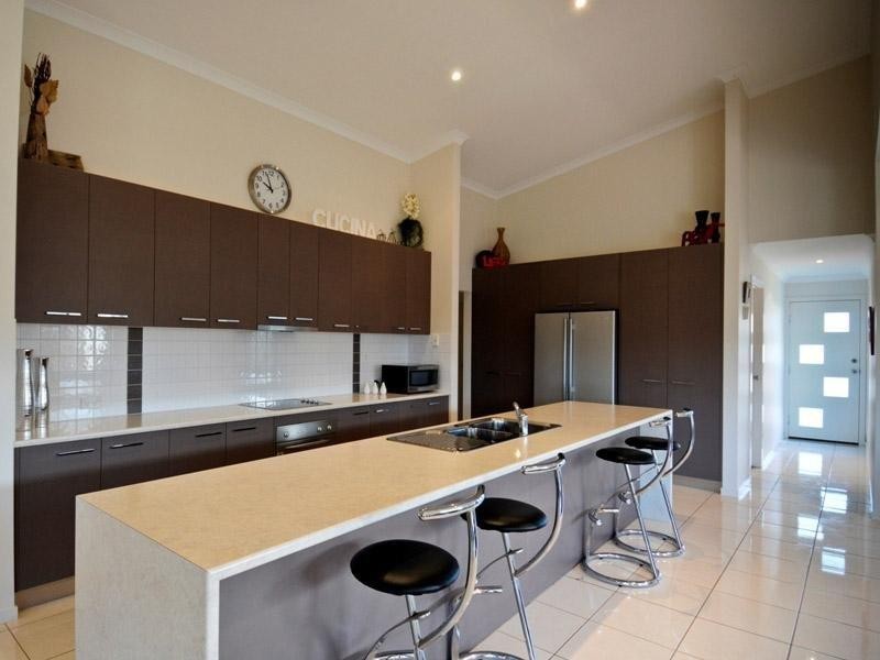 1 Lady Penrhyn Drive, Eli Waters QLD 4655