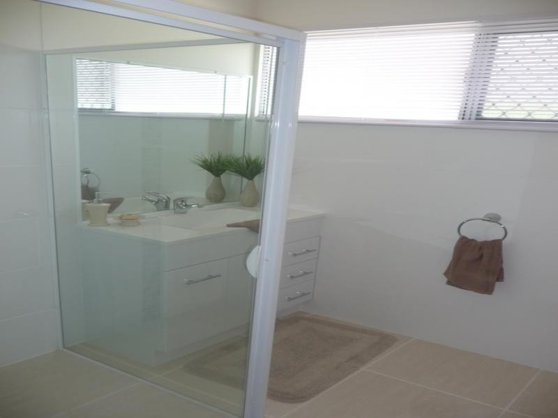 10 Jensen Drive, Urraween QLD 4655