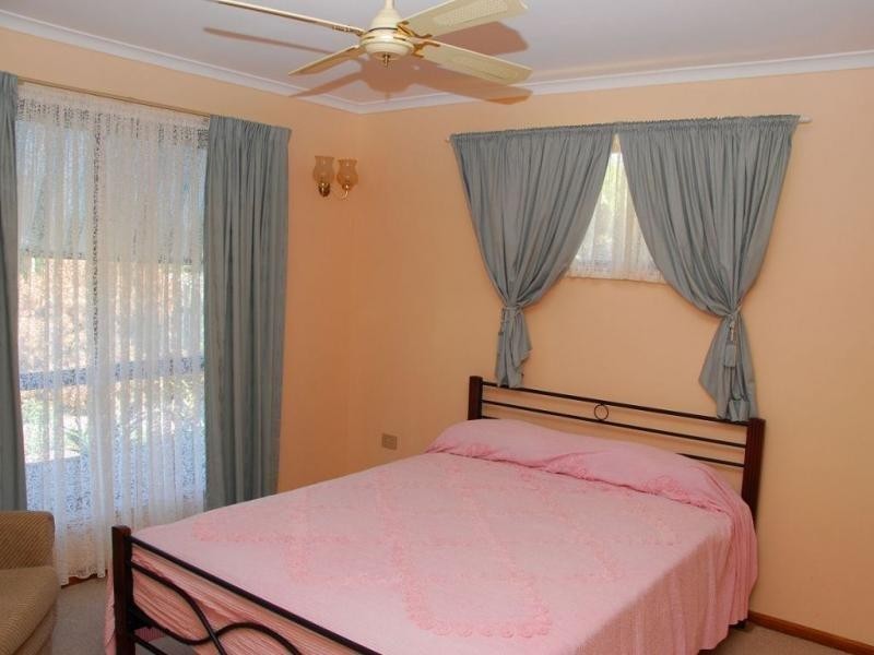 25 Kelly Street, Point Vernon QLD 4655