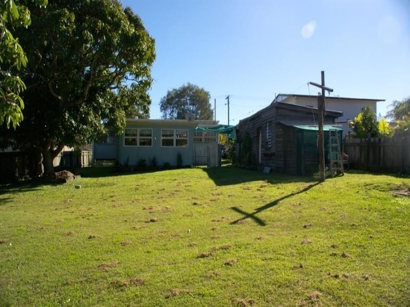 9 Mant Street, Point Vernon QLD 4655