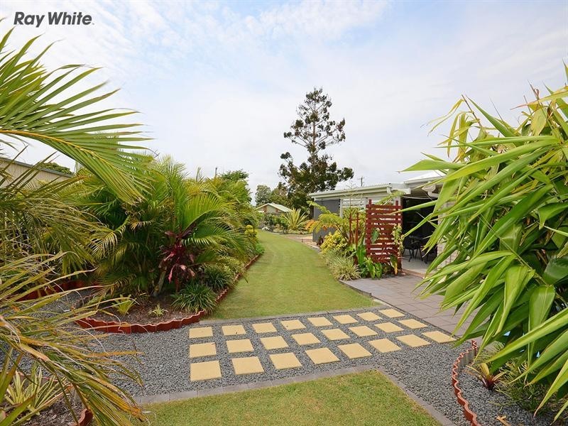 4 Montrose Close, Point Vernon QLD 4655