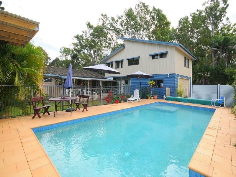 10 Eaton Street, Point Vernon QLD 4655
