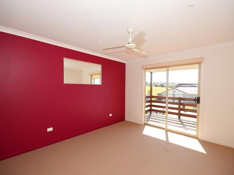 24 Teresa Street, Kawungan QLD 4655