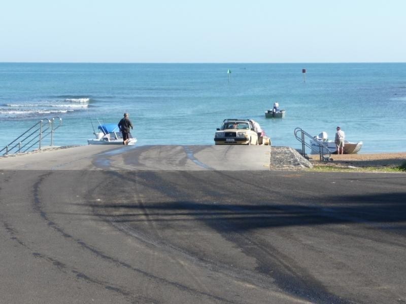 6 Cumberland Court, Point Vernon QLD 4655