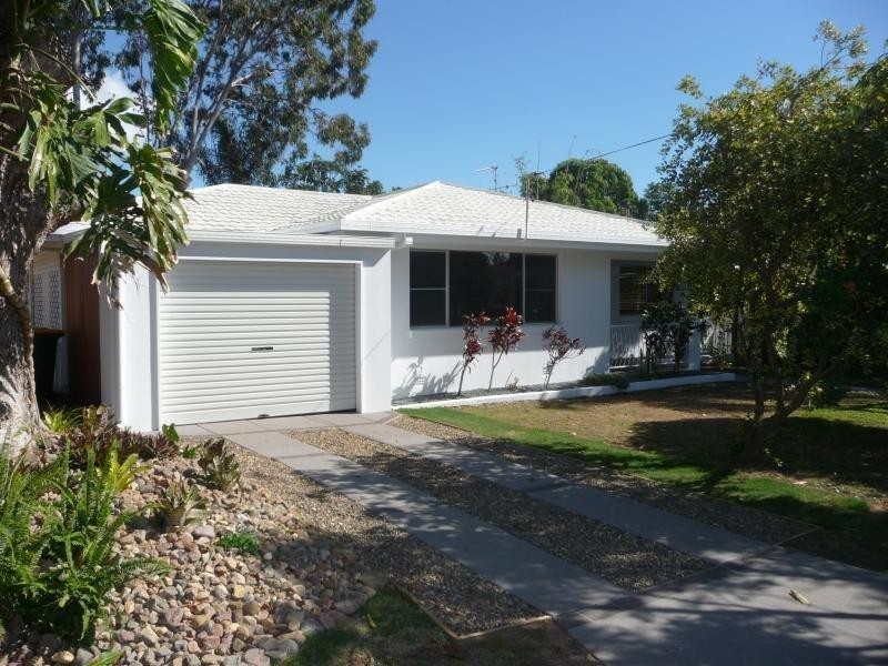 69 Long Street, Point Vernon QLD 4655