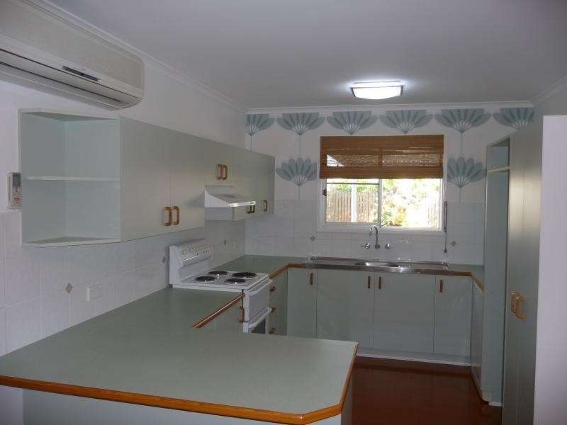 69 Long Street, Point Vernon QLD 4655