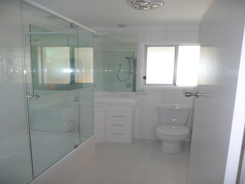69 Long Street, Point Vernon QLD 4655