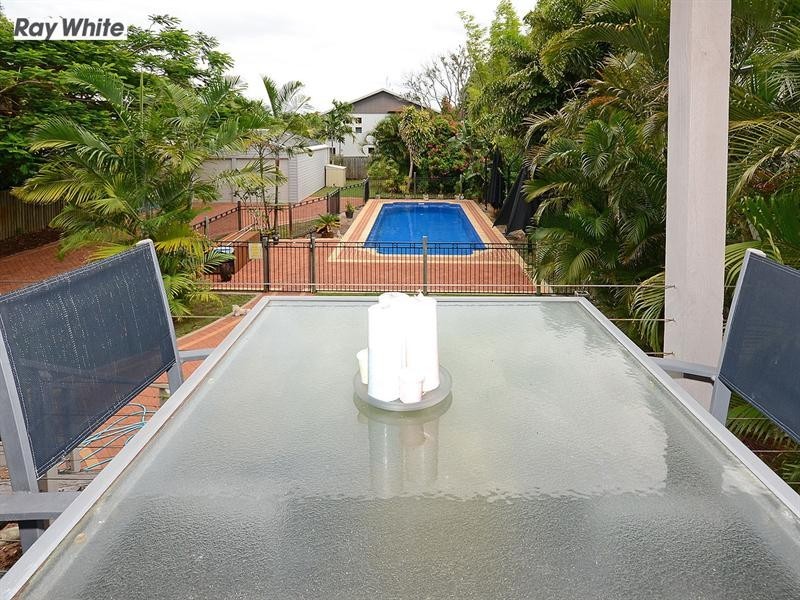 532 Charlton Esplanade, Urangan QLD 4655