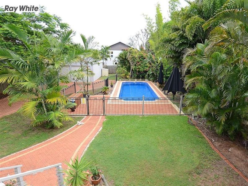 532 Charlton Esplanade, Urangan QLD 4655
