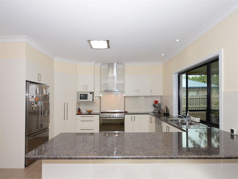 19 Heathland Avenue, Wondunna QLD 4655