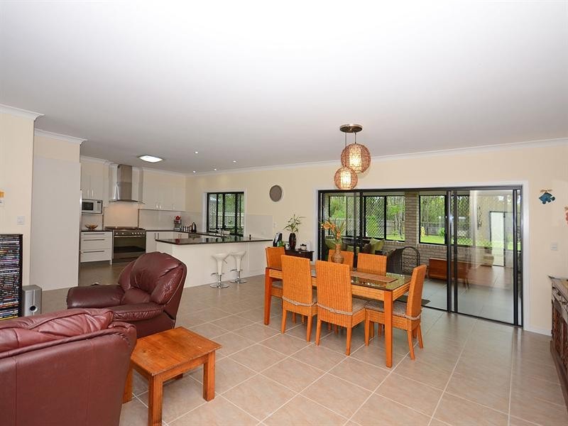 19 Heathland Avenue, Wondunna QLD 4655