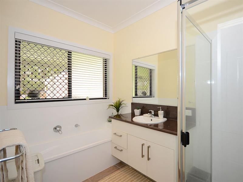 19 Heathland Avenue, Wondunna QLD 4655