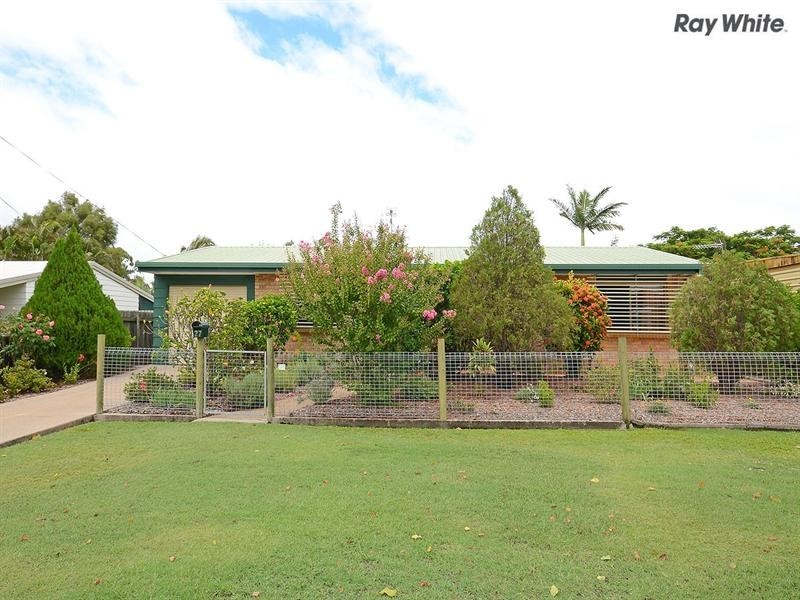 27 Honiton Street, Torquay QLD 4655
