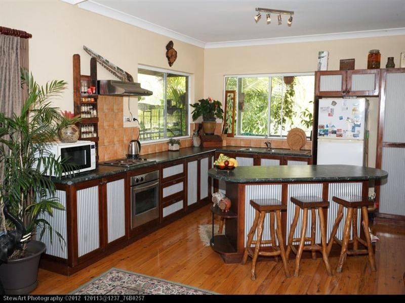 27 Dreamtime Avenue, Burrum Heads QLD 4659