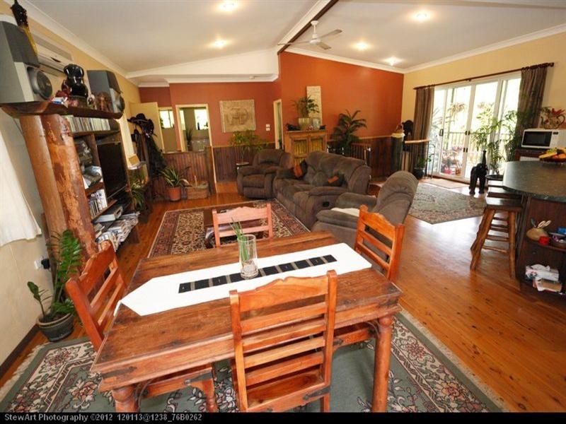 27 Dreamtime Avenue, Burrum Heads QLD 4659