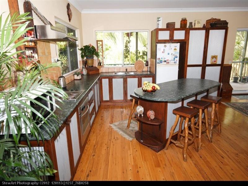 27 Dreamtime Avenue, Burrum Heads QLD 4659