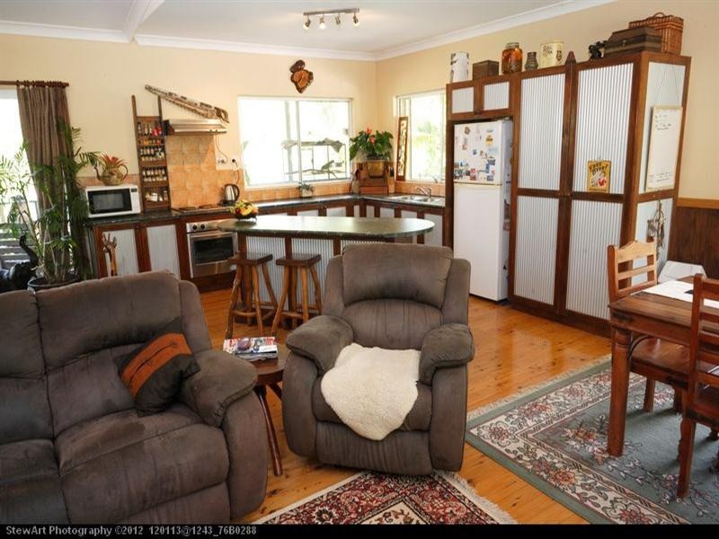 27 Dreamtime Avenue, Burrum Heads QLD 4659