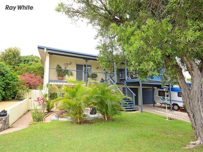 19 Holiday Parade, Scarness QLD 4655