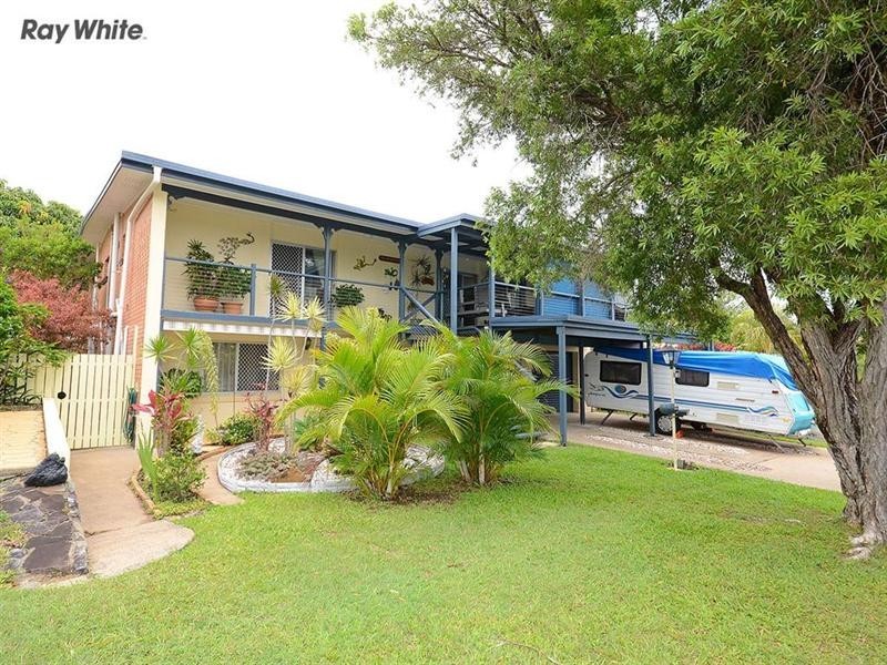19 Holiday Parade, Scarness QLD 4655