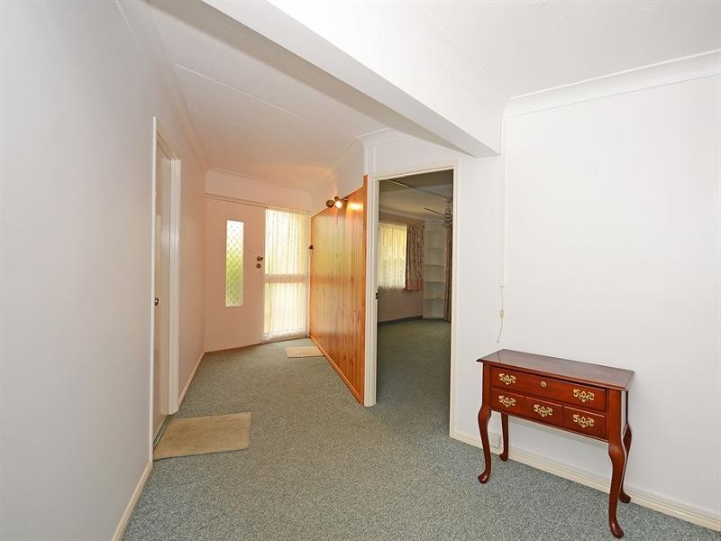 19 Holiday Parade, Scarness QLD 4655