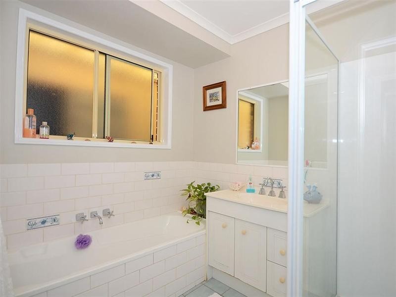 54 Straits Outlook, Craignish QLD 4655