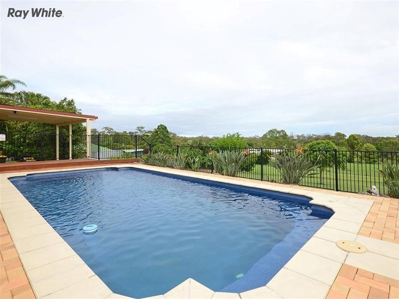 54 Straits Outlook, Craignish QLD 4655