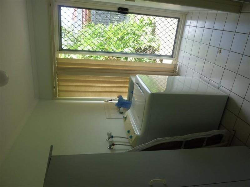 33 VICKI Parade, Torquay QLD 4655