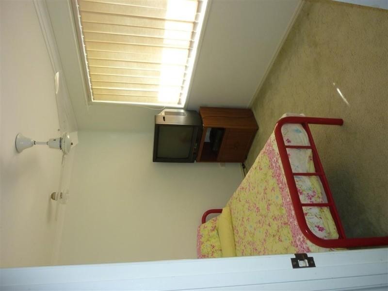 33 VICKI Parade, Torquay QLD 4655