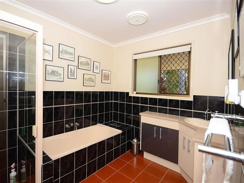 6-8 YABARA, Wondunna QLD 4655