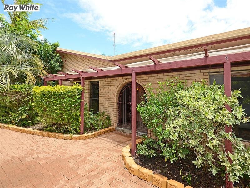 6 West Street, Torquay QLD 4655