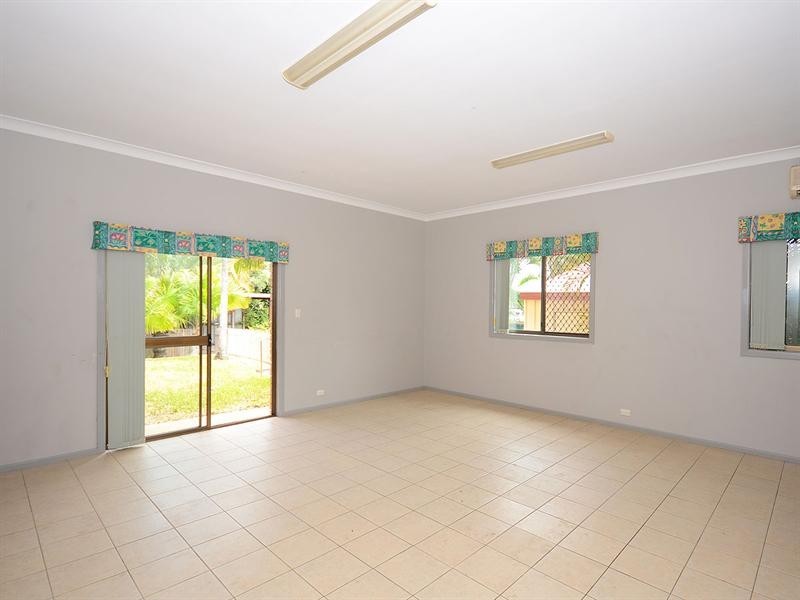 6 West Street, Torquay QLD 4655