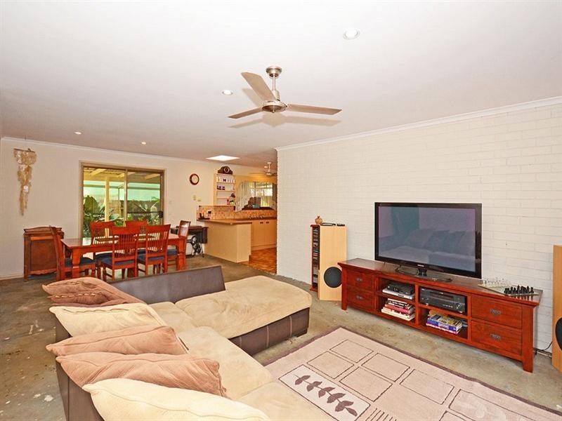 15 Michelle Drive, Hervey Bay QLD 4655