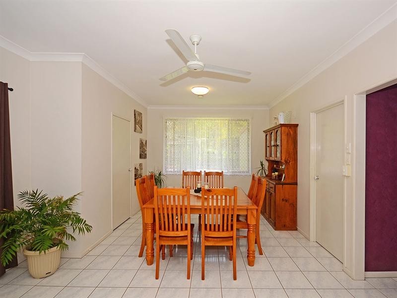 10 Park Street, Urangan QLD 4655