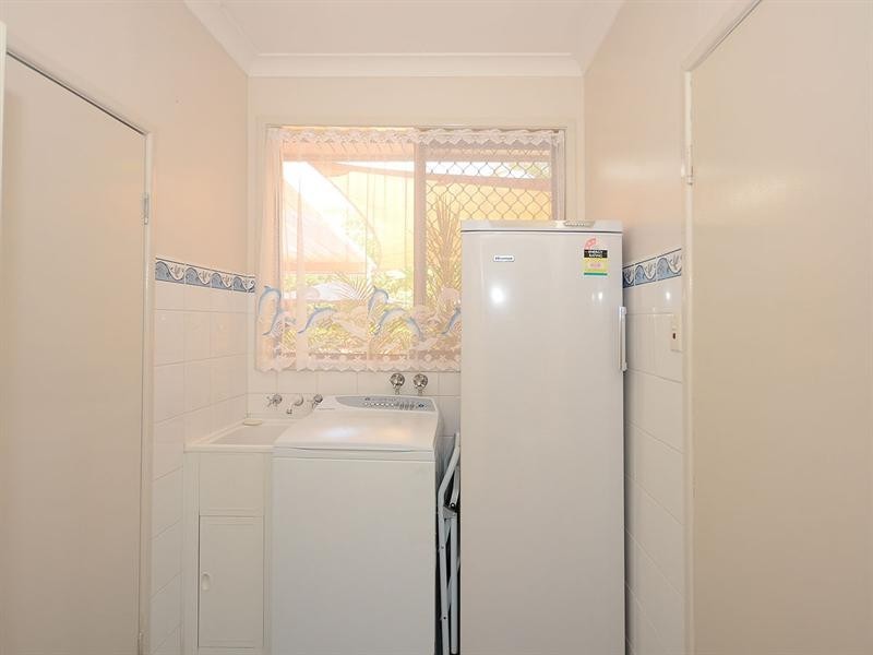 10 Park Street, Urangan QLD 4655