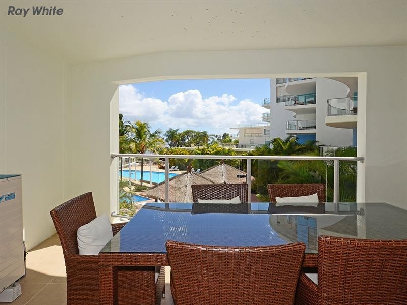 112/569 Charlton Esplanade, Urangan QLD 4655