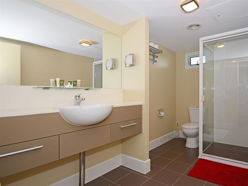 112/569 Charlton Esplanade, Urangan QLD 4655