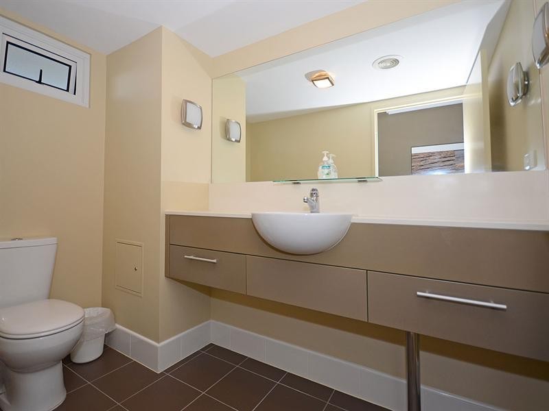 112/569 Charlton Esplanade, Urangan QLD 4655