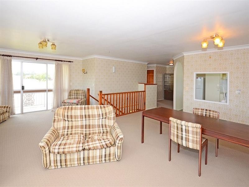 30 Hillcrest Avenue, Scarness QLD 4655