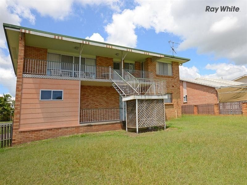 30 Hillcrest Avenue, Scarness QLD 4655