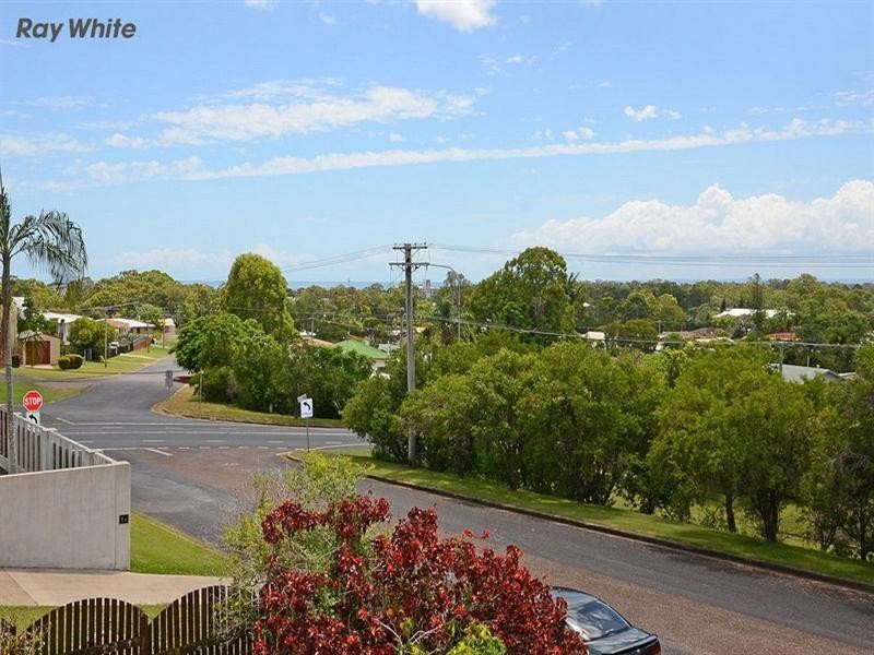 30 Hillcrest Avenue, Scarness QLD 4655