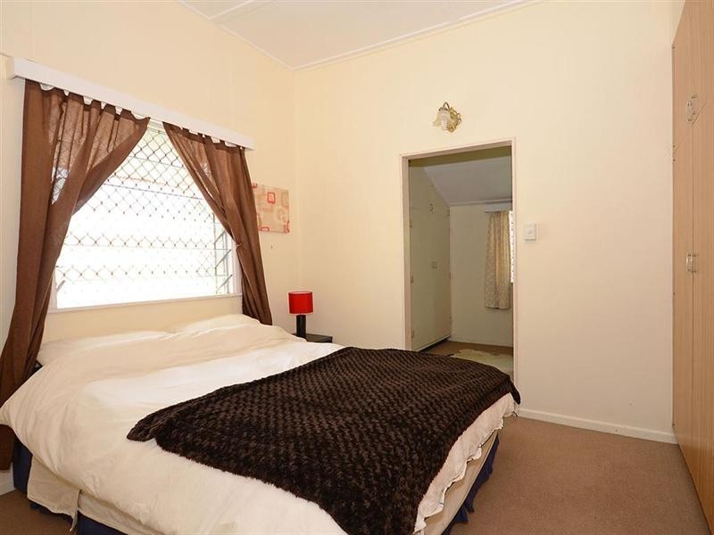 36-38 Ocean Street, Torquay QLD 4655