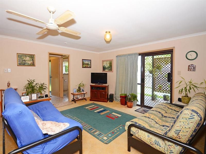 21 Granada Court, Point Vernon QLD 4655