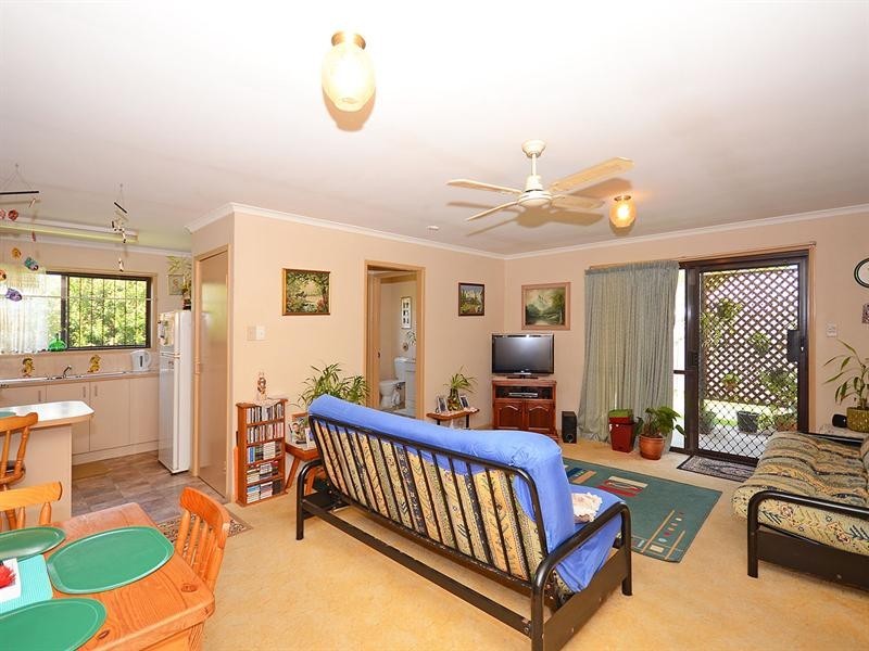 21 Granada Court, Point Vernon QLD 4655