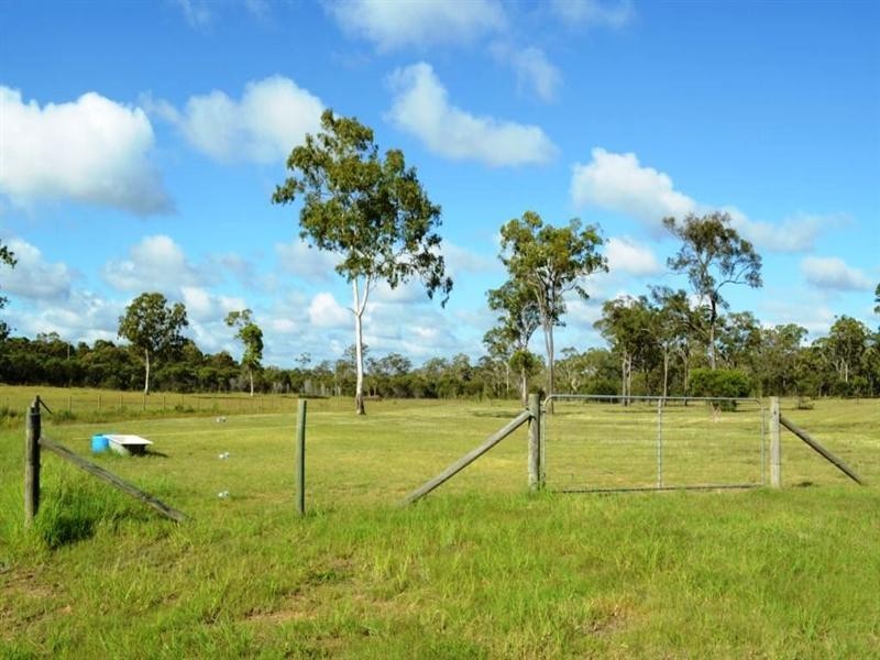 33 Oakes Drive, Burrum Heads QLD 4659