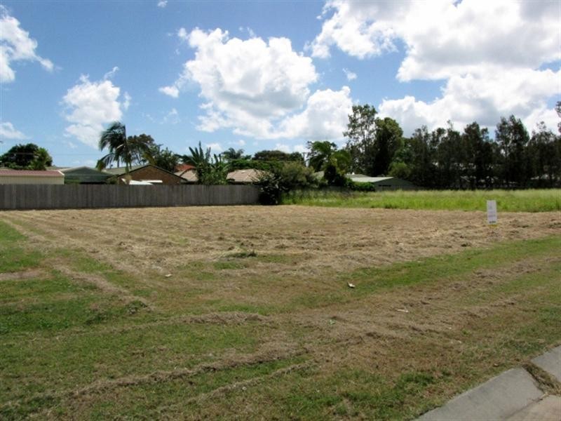 28 Fraser Waters Parade, Toogoom QLD 4655