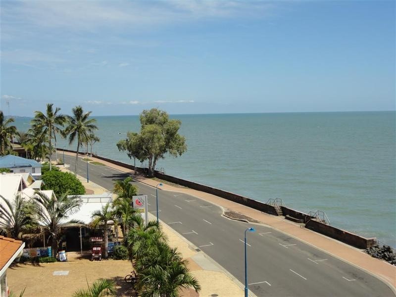 Unit 323/569 Charlton Esplanade, Urangan QLD 4655