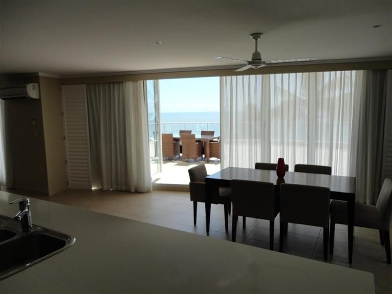 Unit 323/569 Charlton Esplanade, Urangan QLD 4655
