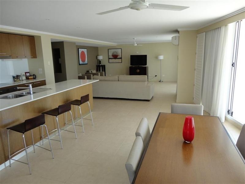Unit 323/569 Charlton Esplanade, Urangan QLD 4655