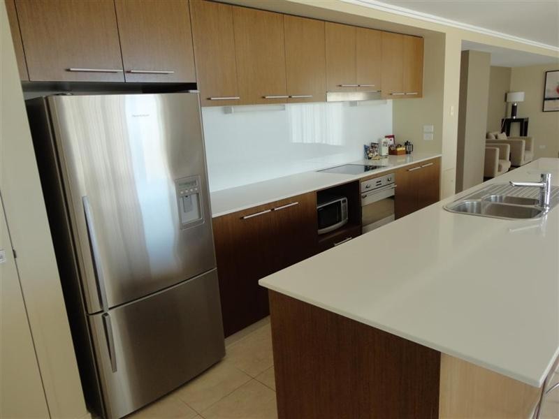 Unit 323/569 Charlton Esplanade, Urangan QLD 4655